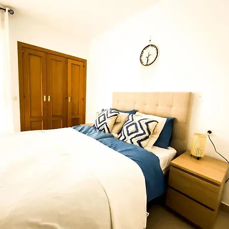 Апартаменти Del Mar 3 Bed *