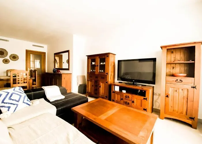 Апартаменти Del Mar 3 Bed Естепона