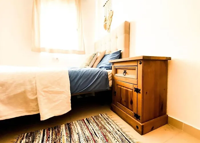 Апартаменти Del Mar 3 Bed *