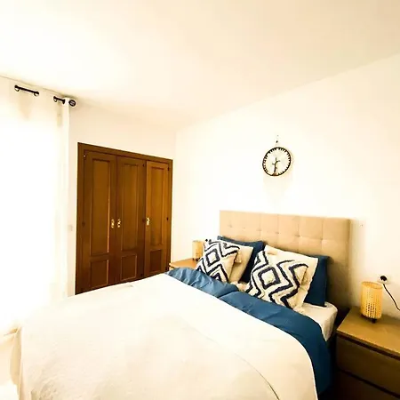 Apartment Del Mar 3 Bed *