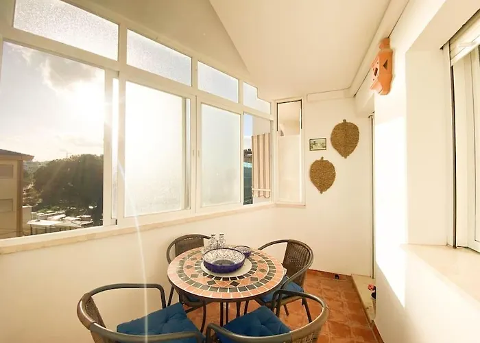 Del Mar 3 Bed Appartement