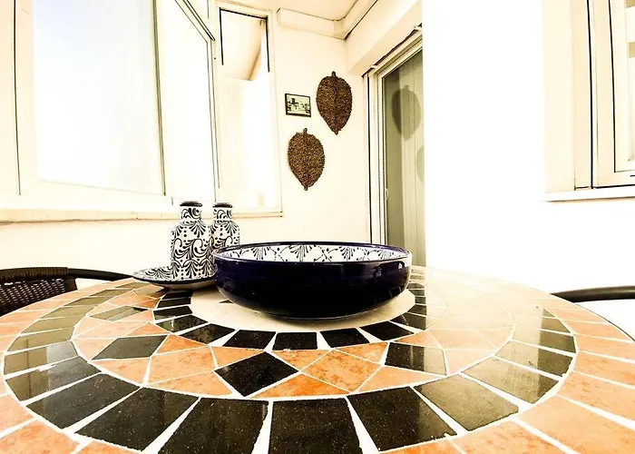 Del Mar 3 Bed Appartement *